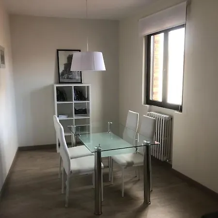 Apartamento Precioso Apartamento En Catedral/muralla Con Wifi *